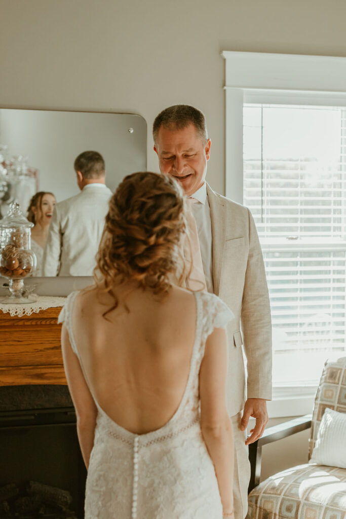bride first look with her dad